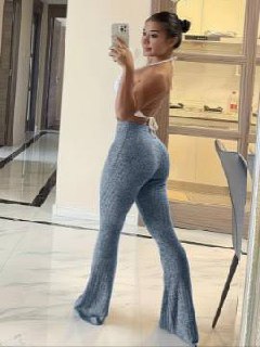 Женские спортивные леггинсы с эффектом 'медового попа' — высокая посадка, эластичная ткань, подчёркивающая фигуру. — изображение 3