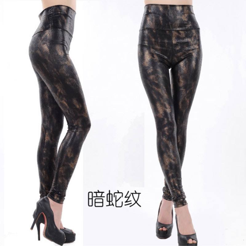 Женские облегающие брюки с леопардовым принтом — высокая посадка, подчёркивающая фигуру, с эластичной тканью, подходящей для фитнеса и йоги. — изображение 2
