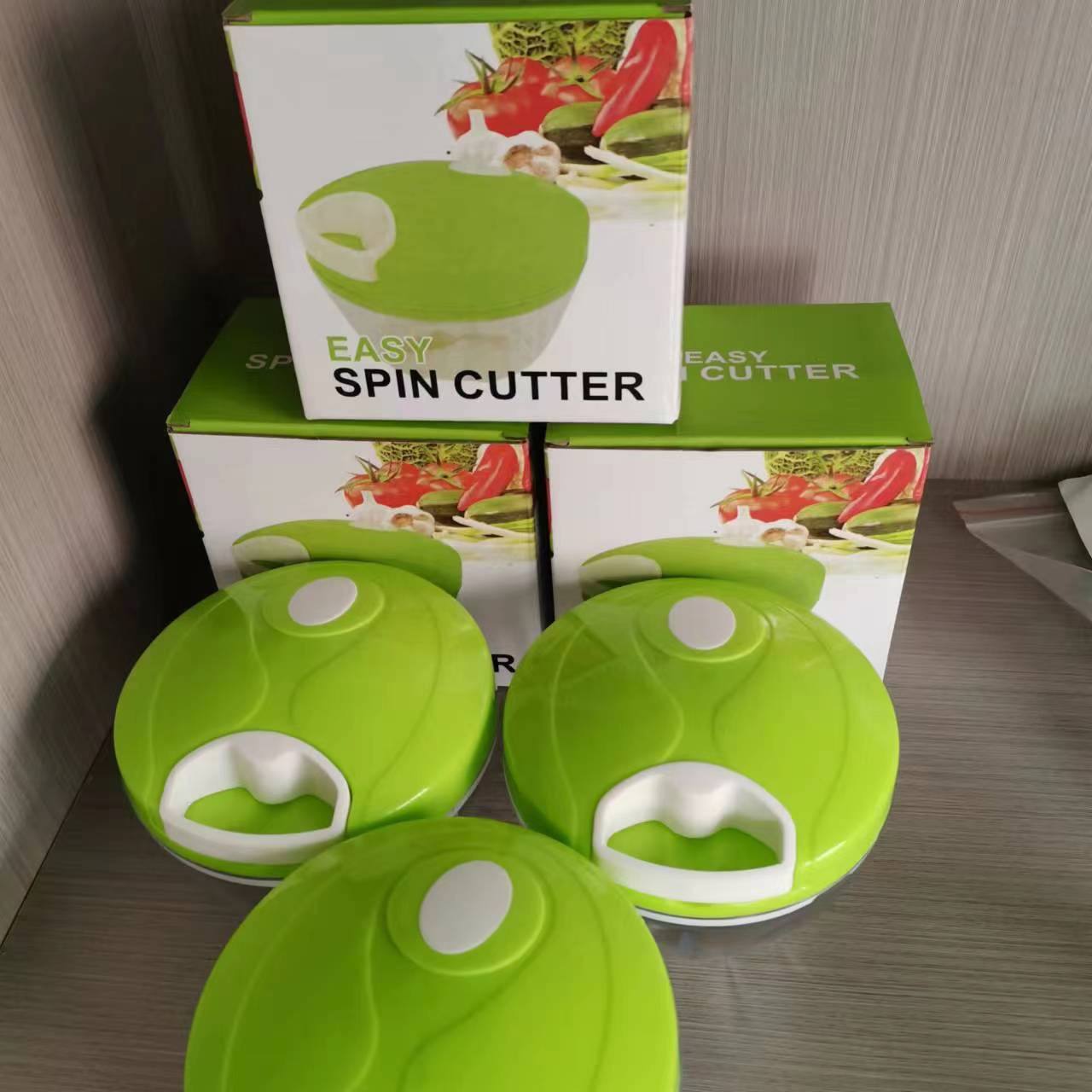 Ручной мини‑чоппер с тягой: эффективно измельчает чеснок, лук, овощи, орехи и мясо. Пищевой пластик, нержавеющие лезвия, компактный и портативный, без питания — идеально для дома и поездок. — изображение 2