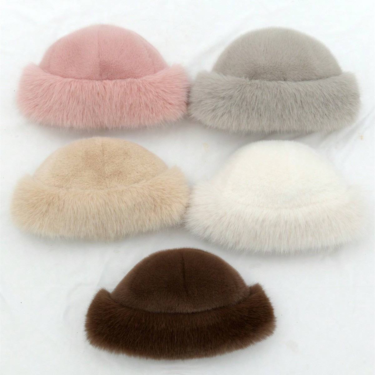 Женская шапка-ушанка из искусственного меха — стильный и практичный аксессуар для осени и зимы. — изображение 9