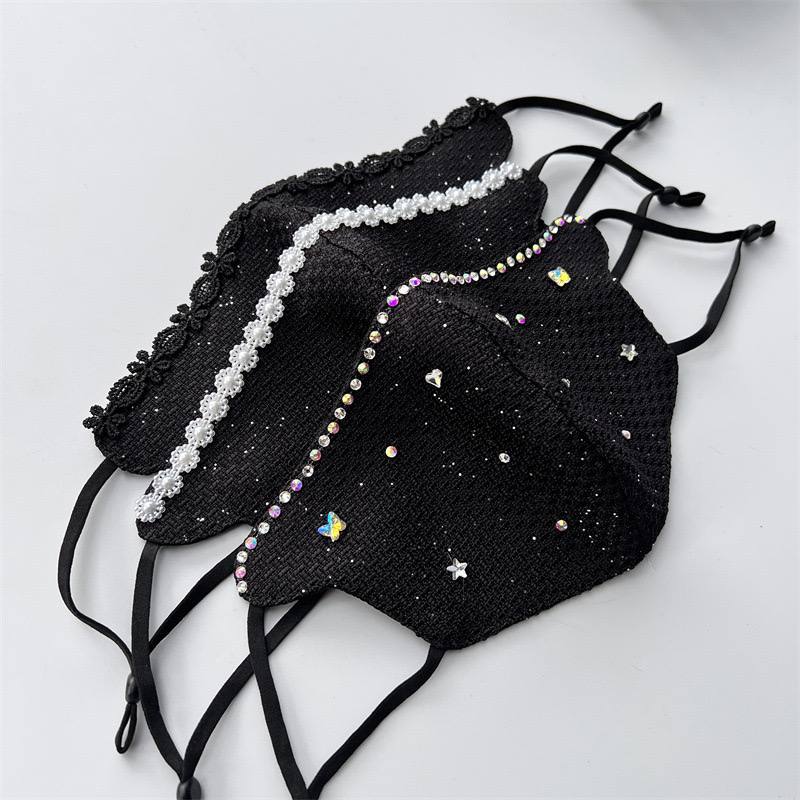 Женская утеплённая маска с вуалью и стразами, осенне-зимняя модель с защитой от ветра, стильный дизайн с объёмным эффектом. — изображение 6