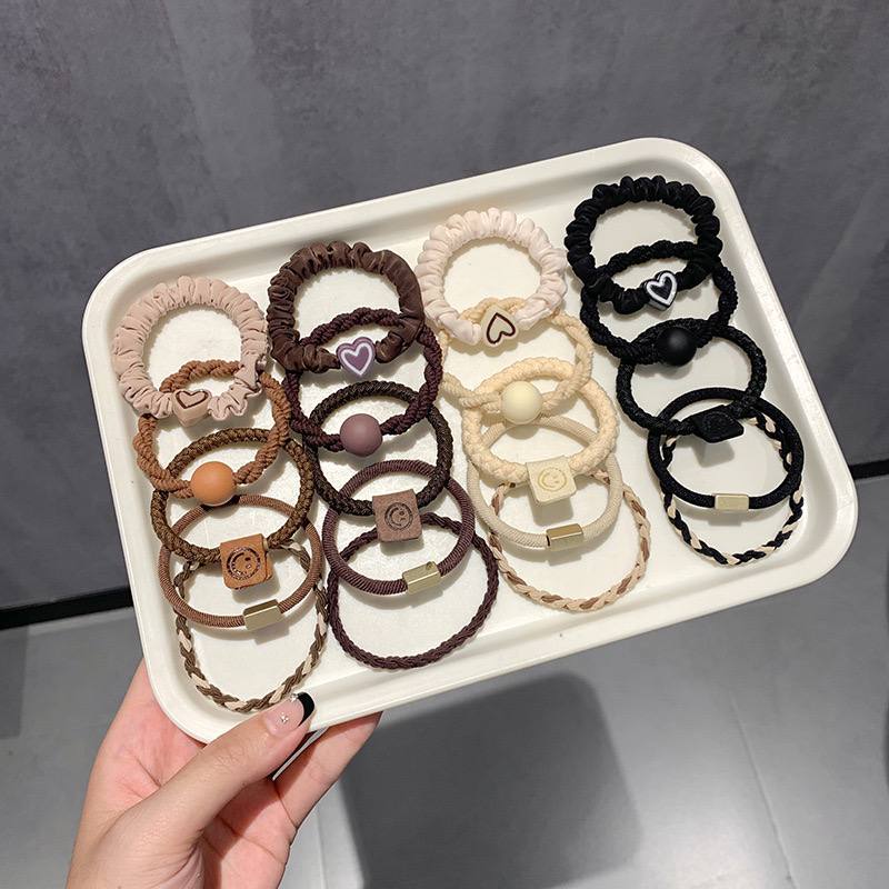 Резинка для волос — высокая эластичность и стильный минимализм — изображение 4