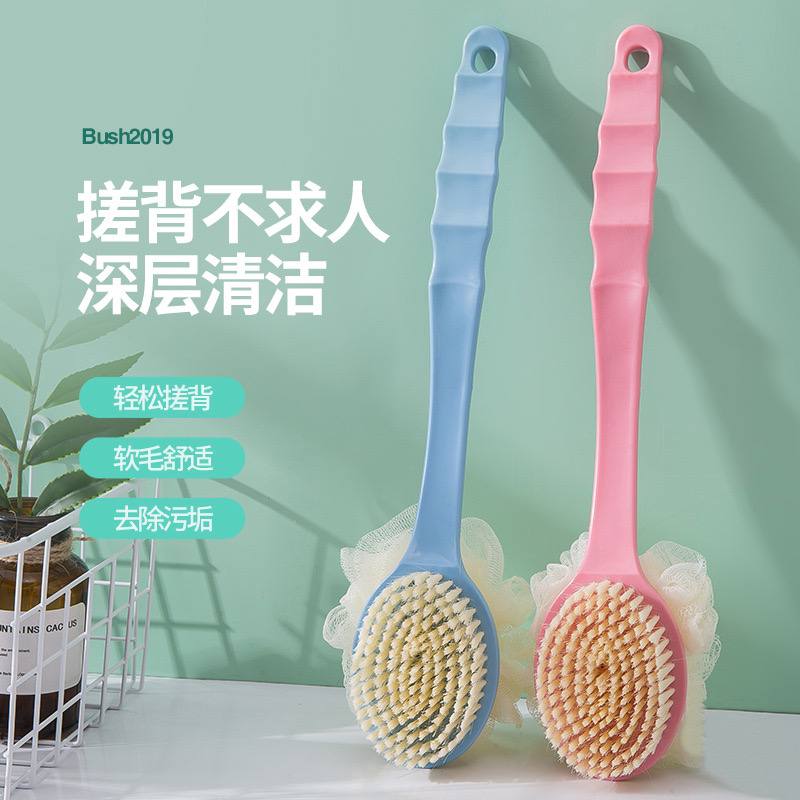 Двусторонняя мягкая щётка с длинной ручкой для ванны. Комбинирует массаж и отшелушивание для ухода за кожей спины и всего тела. — изображение 4