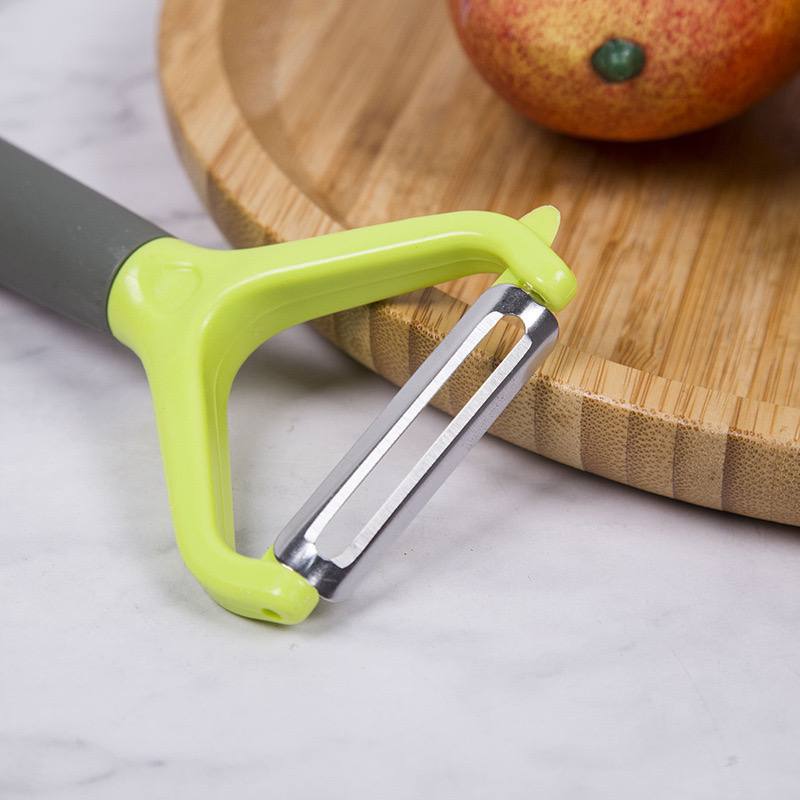 Инструмент для быстрой и эффективной чистки картофеля от кожуры. — изображение 2